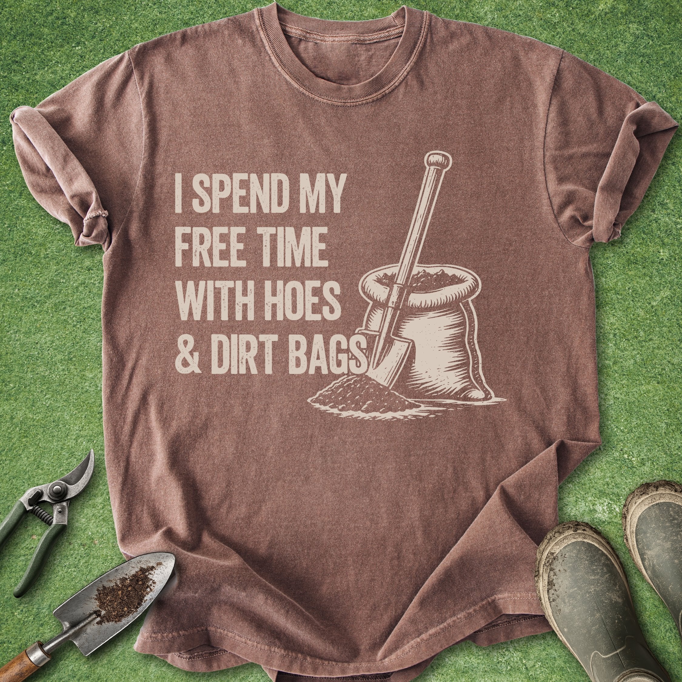 funny gardening shirt hoes and dirt bags quote gardener humor t shirt sarcastic plant lover gift