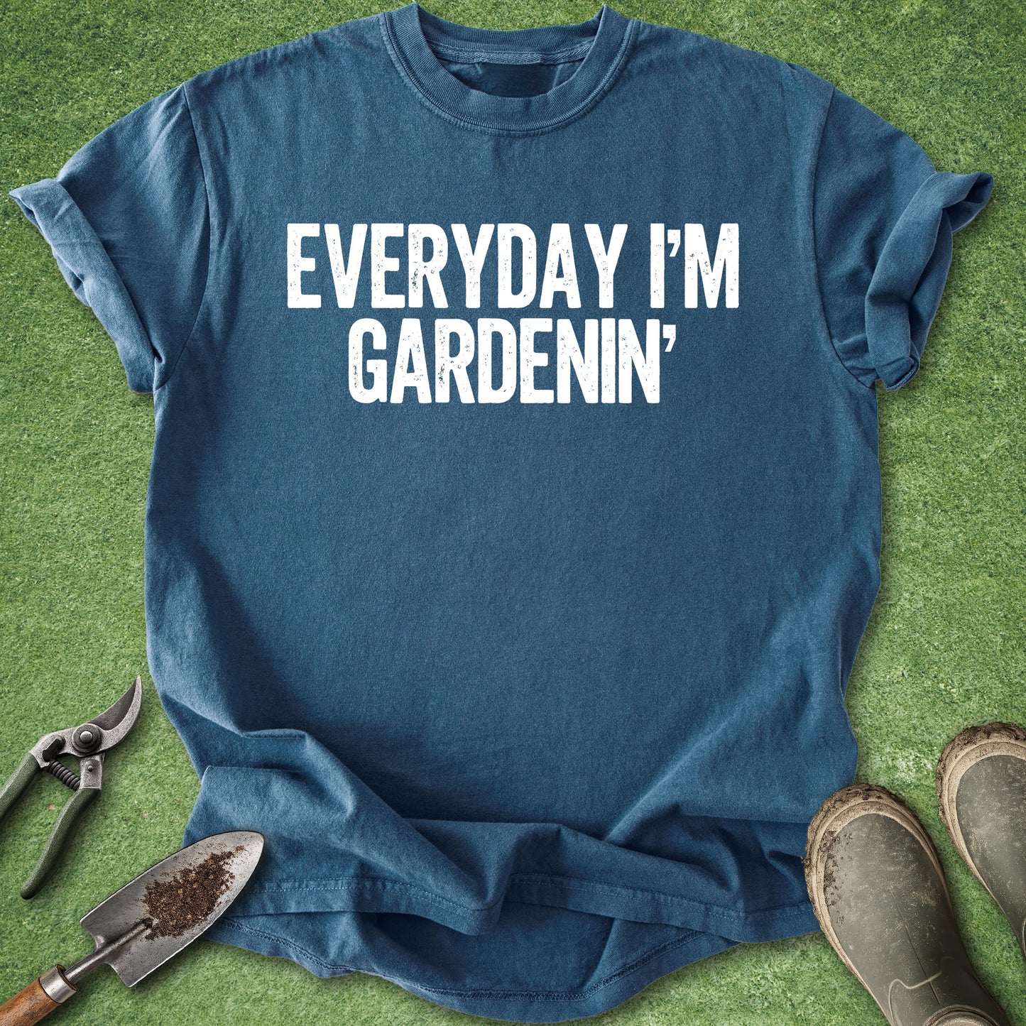 Comfort Colors midnight t-shirt featuring the funny gardening quote "Everyday I'm Gardenin'" in distressed white vintage lettering.